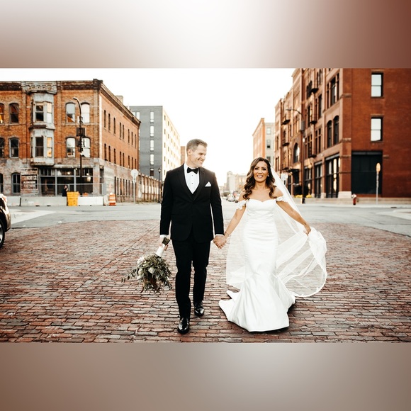 Nidhal is LIVE!!! LET’S SHOP 🛍️ - Picture 14 of 16